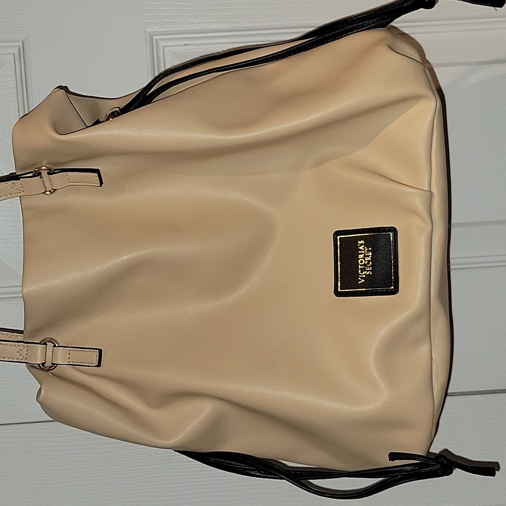 Victoria's Secret Light Beige Faux Leather Cinch Handbag Like New, NWOT